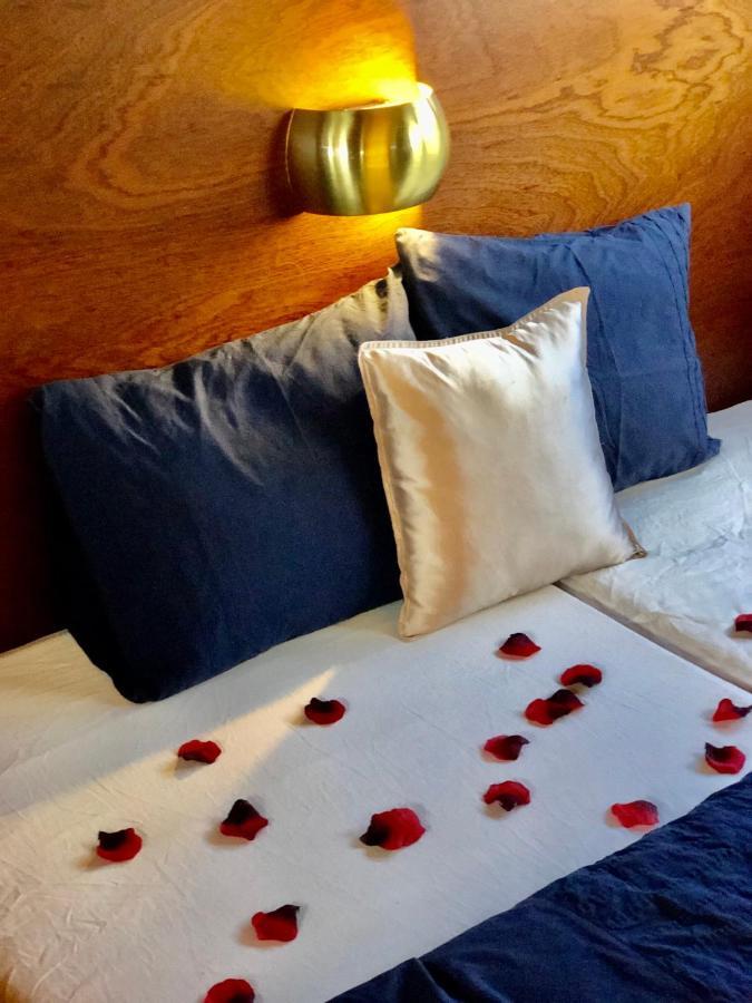 Homeboat-Bateau Hotel Geneve Exteriör bild